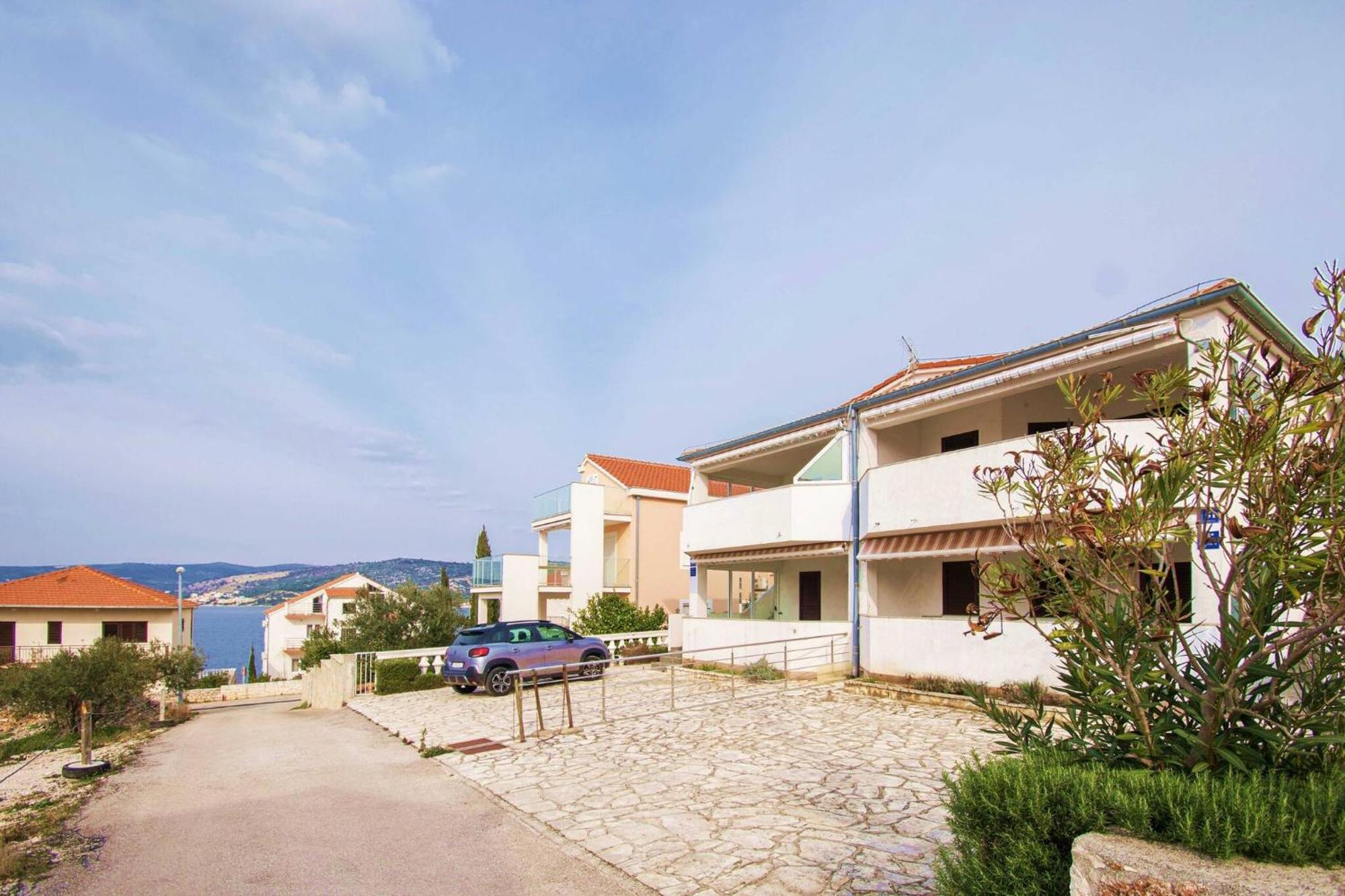 Apartment Meri Razanj With Sea View Esterno foto